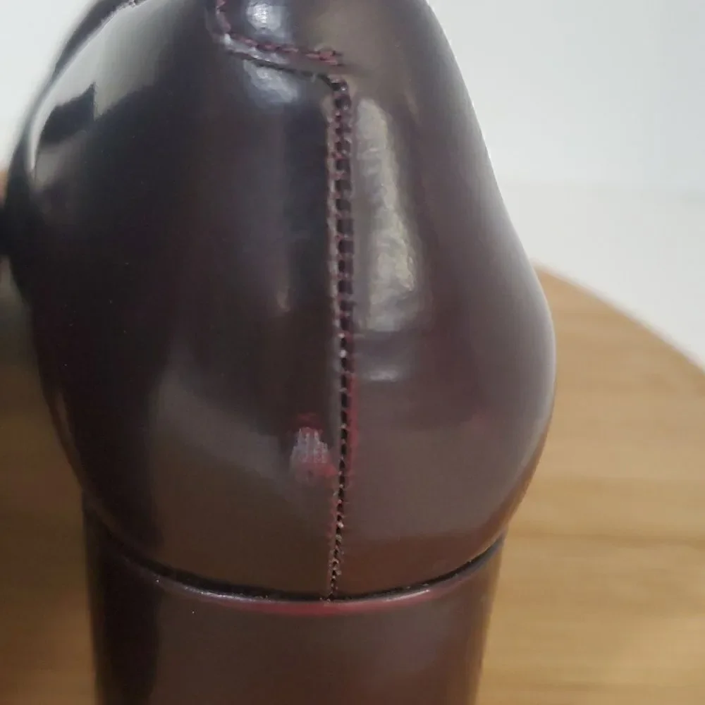 Clarks Artesian Tealia Maye Block Heel Aubergine Patent Leather Heel Pump 9M